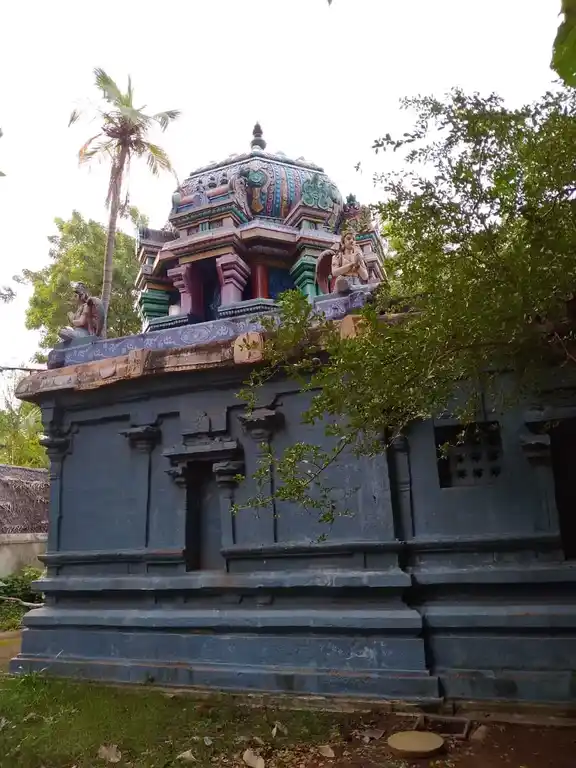 Arulmigu Lakshminarayana Perumal Temple, Nallamangudi - 610105 அருள்மிகு லெட்சுமிநாராயணப்பெருமாள் திருக்கோயில், Nallamangudi - 610105, Thiruvarur - Ancient Temple Architecture and History Image 3