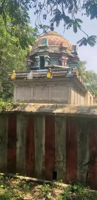 Arulmigu Lakshminarayana Perumal Temple, Pochudi, Pochudi - 609811 அருள்மிகு லெட்சுமி நாராயண பெருமாள் திருக்கோயில், Pochudi, Pochudi - 609811, Mayiladuthurai - Ancient Temple Architecture and History Image 2