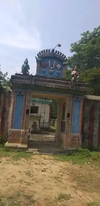 Arulmigu Lakshminarayana Perumal Temple, Pochudi, Pochudi - 609811 அருள்மிகு லெட்சுமி நாராயண பெருமாள் திருக்கோயில், Pochudi, Pochudi - 609811, Mayiladuthurai - Ancient Temple Architecture and History Image 3