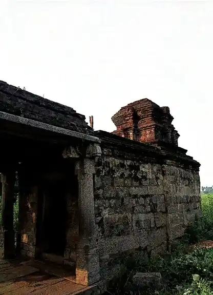 Arulmigu Lakshminarayana Perumal Temple, Sozhapandiyam - 605751 Arulmigu Lakshminarayana Perumal Temple, Sozhapandiyam - 605751, Kallakurichi - Ancient Temple Architecture and History Image 3