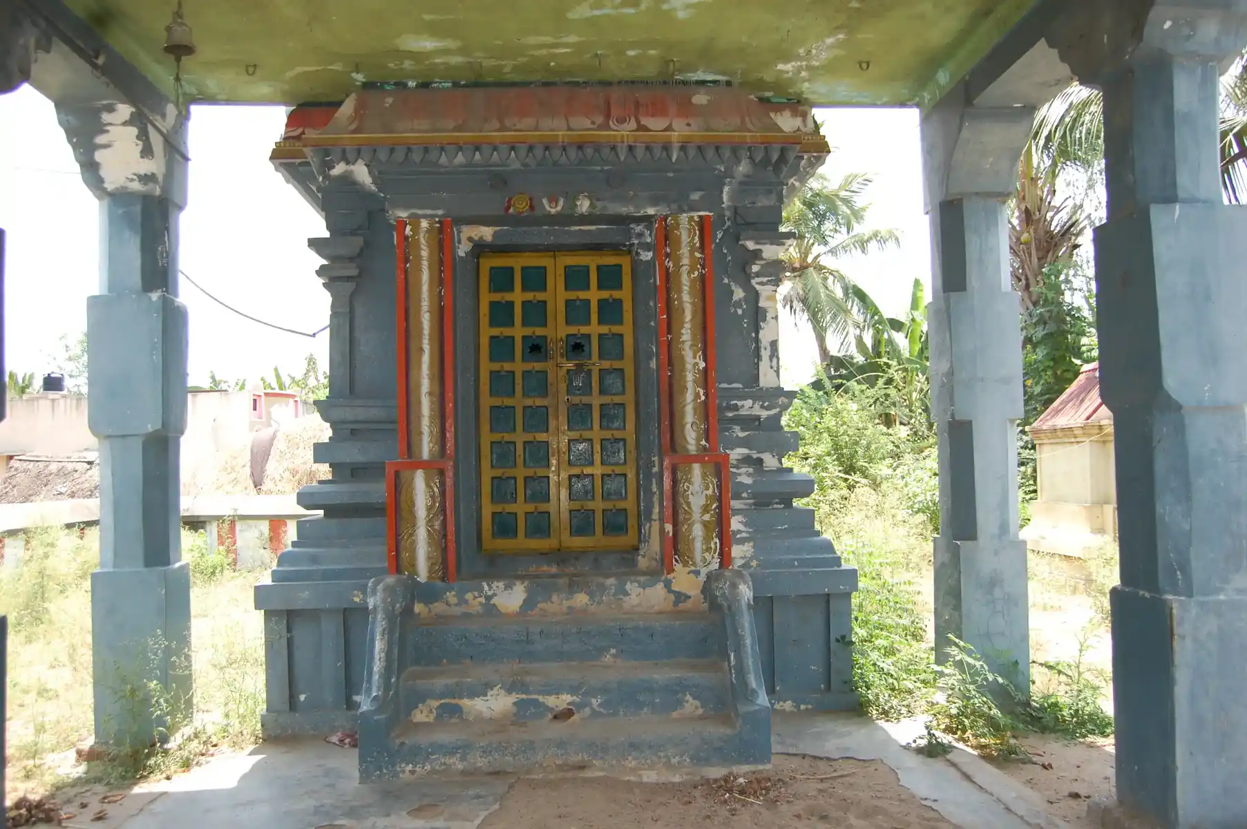 Arulmigu Lakshminarayana Perumal Temple, Thagadi - 605757 Arulmigu Lakshminarayana Perumal Temple, தகடி - 605757, Kallakurichi - Ancient Temple Architecture and History Image 2