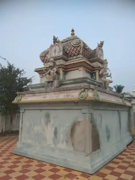 Arulmigu Lakshminarayana Perumal Temple, Thenpasiyar - 604001 அருள்மிகு லட்சுமிநாராயணப்பெருமாள் திருக்கோயில், Thenpasiyar - 604001, Viluppuram - Ancient Temple Architecture and History Image 5