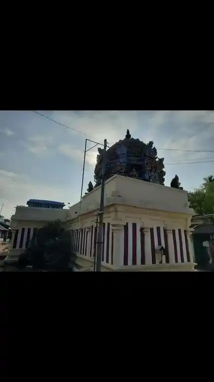Arulmigu Lakshminarayana Perumal Temple, Valadi - 621601 Arulmigu Lakshminarayana Perumal Temple, Valadi - 621601, Thiruchirappalli - Ancient Temple Architecture and History Image 3