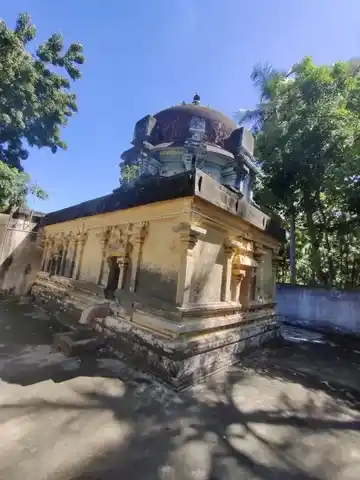 Arulmigu Lakshminarayana Perumal Temple, Vanageri, Vanageri - 609105 அருள்மிகு லெட்சுமி நாராயணப்பெருமாள் திருக்கோயில், Vanageri, Vanageri - 609105, Mayiladuthurai - Ancient Temple Architecture and History Image 2