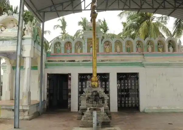 Arulmigu Lakshminarayana Perumal Temple, Vanganoor - 631303 அருள்மிகு லட்சுமிநாராயண பெருமாள் திருக்கோயில், வங்கனூர் - 631303, Tiruvallur - Ancient Temple Architecture and History Image 6