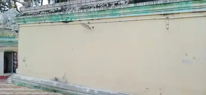 Arulmigu Lakshminarayana Perumal Temple, Vanganoor - 631303 அருள்மிகு லட்சுமிநாராயண பெருமாள் திருக்கோயில், வங்கனூர் - 631303, Tiruvallur - Ancient Temple Architecture and History Image 10