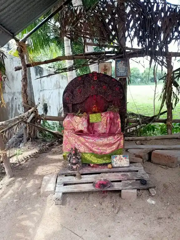 Arulmigu Lakshminarayana Perumal Temple, Veerasozhiyam - 605755 அருள்மிகு லட்சுமிநாராயணப்பெருமாள் திருக்கோயில்,  - 605755, Viluppuram - Ancient Temple Architecture and History Image 2
