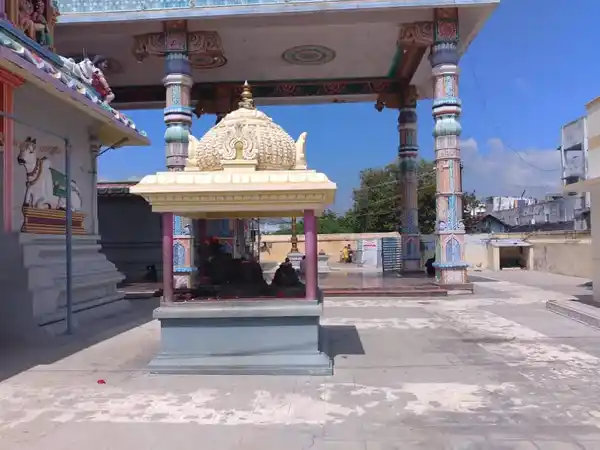 Arulmigu Lakshminarayana Swamy And Kasivisweswarar Swamy Temple, Kumarapalayam Agraharam, Kumarapalayam - 638183 அருள்மிகு லஷ்மி நாராயணசுவாமி மற்றும் காசிவிசுவேஸ்வரசுவாமி திருக்கோயில், குமாரபாளையம் அக்ராஹாரம், குமாரபாளையம் - 638183, Namakkal - Ancient Temple Architecture and History Image 3