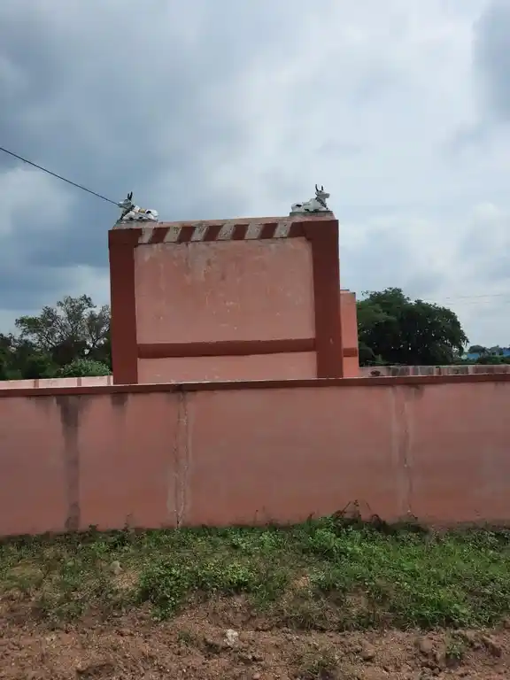 Arulmigu Lakshminarayana Swamy Temple, Baisuhalli - 635205 அருள்மிகு லட்சுமி நாராயணசாமி திருக்கோயில், Baisuhalli - 635205, Dharmapuri - Ancient Temple Architecture and History Image 2
