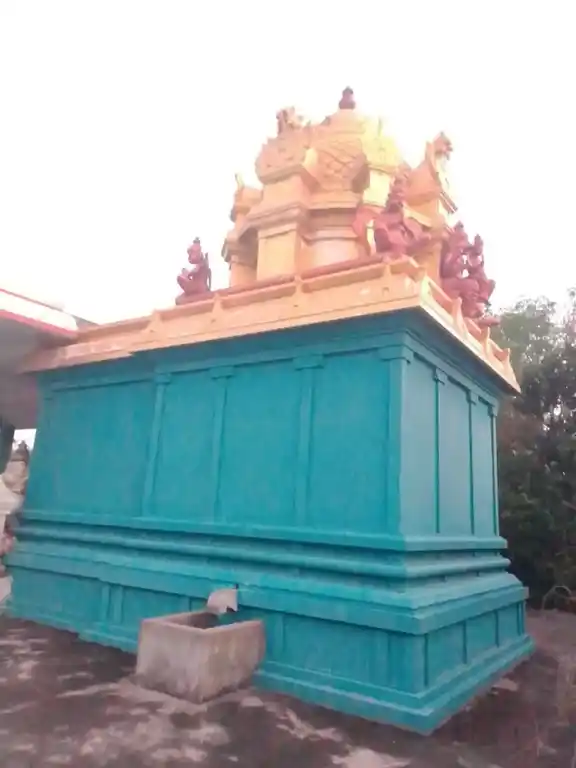 Arulmigu Lakshminarayanan Perumal,Varatharaja Perumal Temple, Akkadavalli - 607106 அருள்மிகு லட்சுமிநாராயணபெருமாள், வரதராஜப்பெருமாள் திருக்கோயில், Akkadavalli - 607106, Cuddalore - Ancient Temple Architecture and History Image 2