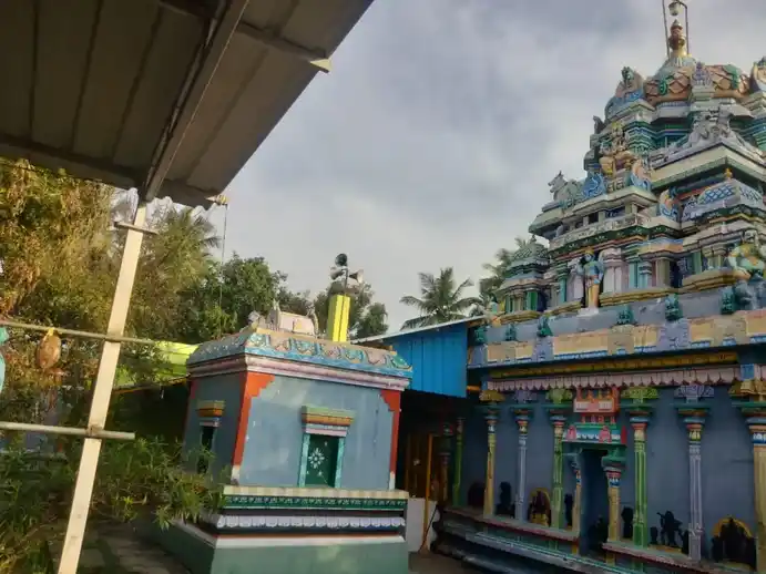 Arulmigu Lakshminarayanaperumal And Someswarar Temple, Barur - 635201 அருள்மிகு லட்சுமி நாராயணப் பெருமாள் மற்றும் சோமேஸ்வரர் திருக்கோயில், -, பாரூர் - 635201, Krishnagiri - Ancient Temple Architecture and History Image 4