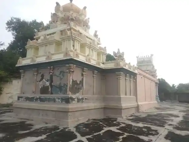 Arulmigu Lakshminarayanaperumal Temple, Athiur - 603308 Arulmigu Lakshminarayanaperumal Temple, Athiur - 603308, Chengalpattu - Ancient Temple Architecture and History Image 2