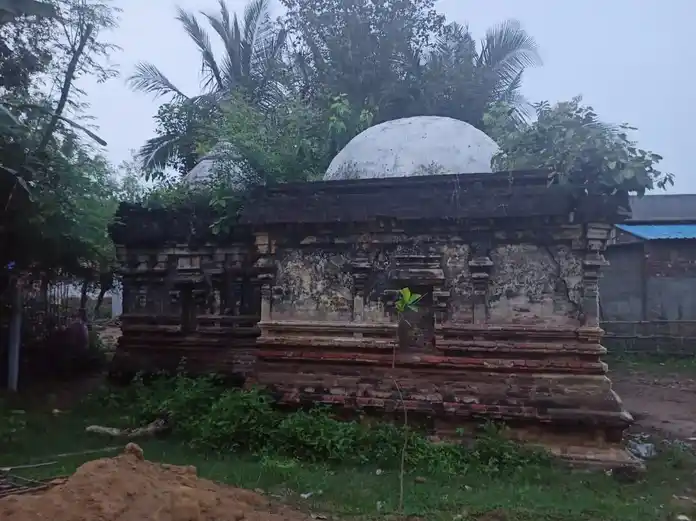 Arulmigu Lakshminarayanaperumal Temple, Kadarankondan - 621901 அருள்மிகு லெட்சுமிநாராயணபெருமாள் திருக்கோயில், Kadarankondan - 621901, Ariyalur - Ancient Temple Architecture and History Image 3