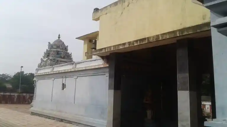 Arulmigu Lakshminarayanaperumal Temple, Karunkuzhi - 607303 அருள்மிகு லட்சுமி நாராயணப்பெருமாள் திருக்கோயில், Karunkuzhi - 607303, Cuddalore - Ancient Temple Architecture and History Image 5