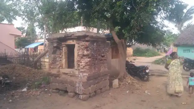 Arulmigu Lakshminarayanaperumal Temple, Keelanatham - 621701 Arulmigu Lakshminarayanaperumal Temple, Keelanatham - 621701, Ariyalur - Ancient Temple Architecture and History Image 2