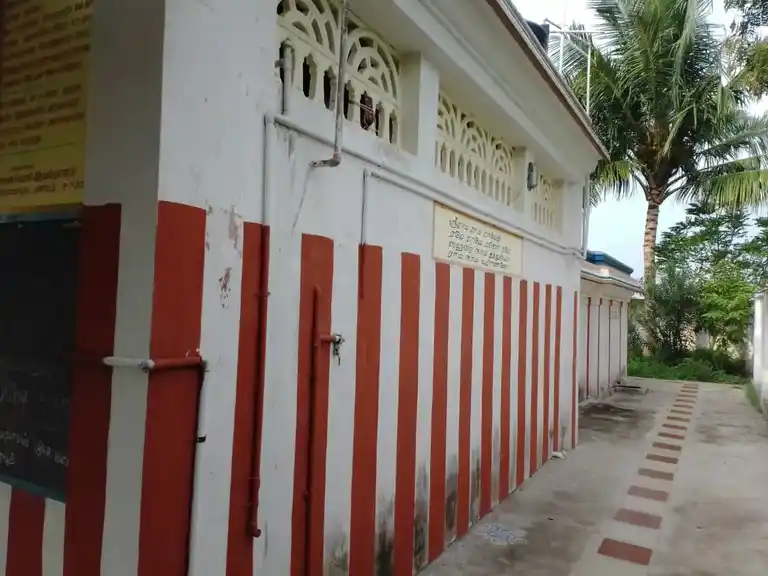 Arulmigu Lakshminarayanaperumal Temple, L.N.Purampanruti, Panruti - 607106 அருள்மிகு லட்சுமி நாராயணப்பெருமாள் திருக்கோயில், L.N.Purampanruti, Panruti - 607106, Cuddalore - Ancient Temple Architecture and History Image 3