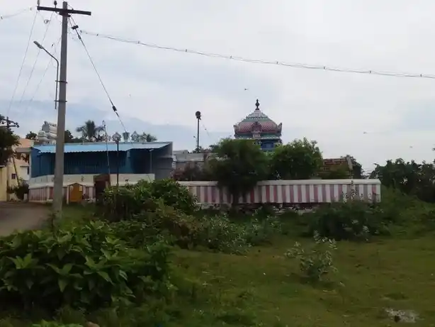 Arulmigu Lakshminarayanaperumal Temple, Mahathanapuram - 639102 அருள்மிகு லெட்சுமி நாராயணப் பெருமாள் திருக்கோயில்,  - 639102, Karur - Ancient Temple Architecture and History Image 4
