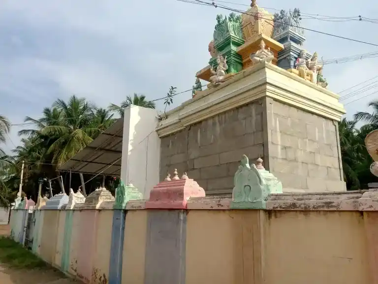 Arulmigu Lakshminarayanaperumal Temple, Mamundi - 637503 அருள்மிகு லட்சுமிநாராயணபெருமாள் திருக்கோயில், Mamundi - 637503, Namakkal - Ancient Temple Architecture and History Image 2