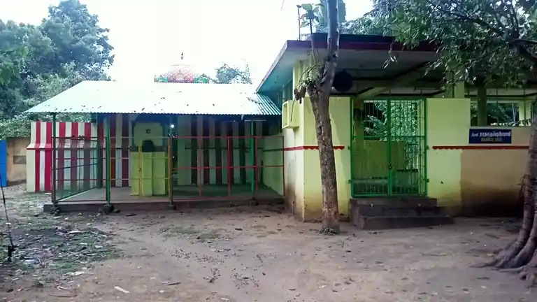 Arulmigu Lakshminarayanaperumal Temple, Mucheryam, Mucheryam - 613703 அருள்மிகு லெட்சுமி நாராயணப்பெருமாள் திருக்கோயில், Mucheryam, Mucheryam - 613703, Thiruvarur - Ancient Temple Architecture and History Image 4