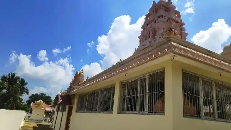 Arulmigu Lakshminarayanaperumal Temple, Padiyur - 638701 அருள்மிகு லட்சுமிநாராயணப்பெருமாள் திருக்கோயில், Padiyur - 638701, Tiruppur - Ancient Temple Architecture and History Image 3