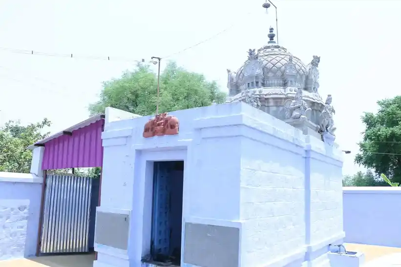 Arulmigu Lakshminarayanaperumal Temple, Singampettai, Bhavani - 638311 அருள்மிகு இலட்சுமி நாராயணப்பெருமாள் திருக்கோயில், Singampettai, Bhavani - 638311, Erode - Ancient Temple Architecture and History Image 7