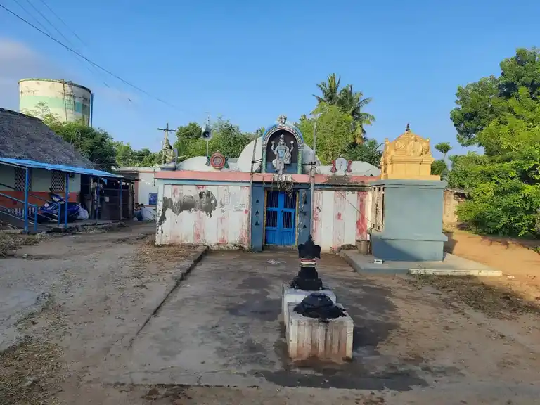 Arulmigu Lakshminarayanaperumal Temple, Thirumanamedu - 621601 அருள்மிகு லெட்சுமிநாராயணபெருமாள் திருக்கோயில், Thirumanamedu - 621601, Thiruchirappalli - Ancient Temple Architecture and History Image 5