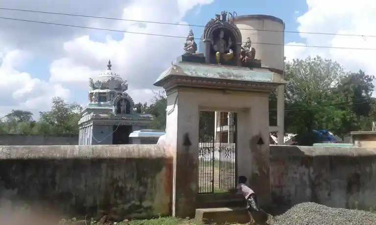 Arulmigu Lakshminarayanaperumal Temple, Uthitankudi - 621802 Arulmigu Lakshminarayanaperumal Temple, Uthitankudi - 621802, Ariyalur - Ancient Temple Architecture and History Image 2