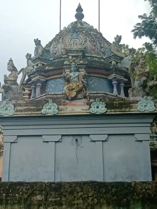 Arulmigu Lakshminarayanaperumal Temple, Vadapakkam - 608201 அருள்மிகு லட்சுமிநாராயணப்பெருமாள், அருள்மிகு அய்யனார், அருள்மிகு திரௌபதியம்மன் வகையறா திருக்கோயில், வடப்பாக்கம் - 608201, Cuddalore - Ancient Temple Architecture and History Image 2