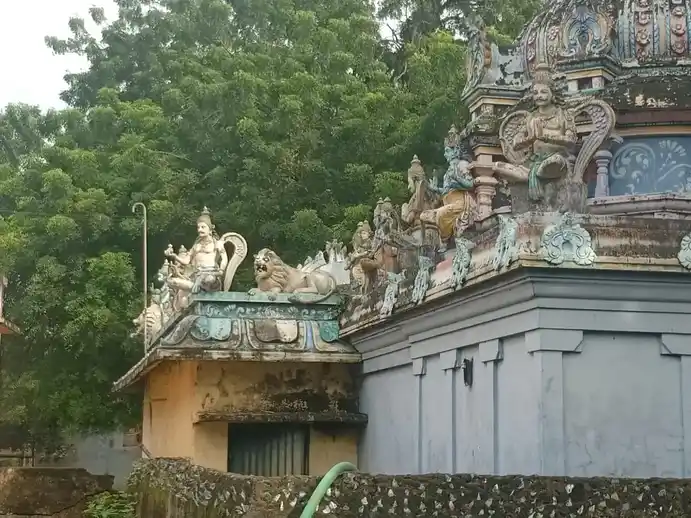Arulmigu Lakshminarayanaperumal Temple, Vadapakkam - 608201 அருள்மிகு லட்சுமிநாராயணப்பெருமாள், அருள்மிகு அய்யனார், அருள்மிகு திரௌபதியம்மன் வகையறா திருக்கோயில், வடப்பாக்கம் - 608201, Cuddalore - Ancient Temple Architecture and History Image 7