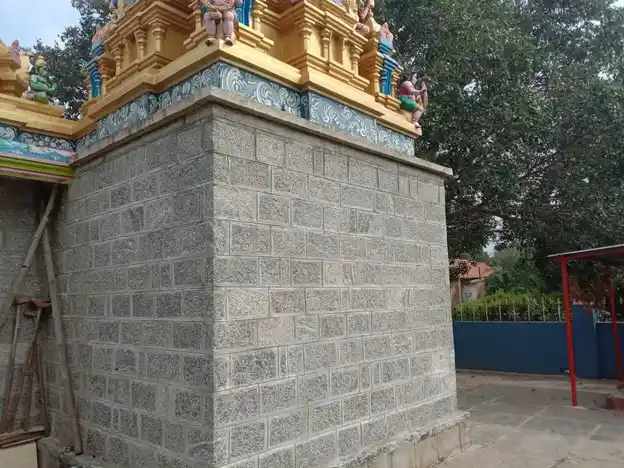 Arulmigu Lakshminarayanaswamy Temple, Begaipalli - 635126 Temple