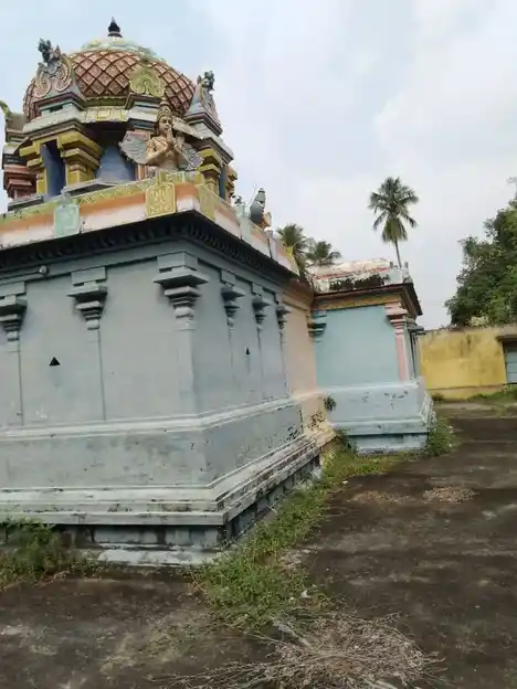 Arulmigu Lakshminarayaperumal Temple, Olugacheri - 612502 அருள்மிகு லெட்சுமிநாராயணப்பெருமாள் திருக்கோயில், Olugacheri - 612502, Thanjavur - Ancient Temple Architecture and History Image 3