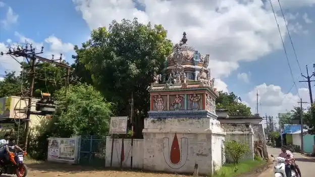 Arulmigu Lakshminarayaperumal Temple, Vaigainallur - 639104 அருள்மிகு லெட்சுமி நாராயணப்பெருமாள் திருக்கோயில், Vaigainallur - 639104, Karur - Ancient Temple Architecture and History Image 3