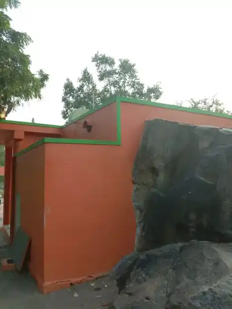 Arulmigu Lakshminarsimmaswamy Temple, Kathiripuriam, Theerthamalai - 635112 அருள்மிகு லட்சுமி நரசிம்ம சுவாமி திருக்கோயில், Kathiripuriam, Theerthamalai - 635112, Dharmapuri - Ancient Temple Architecture and History Image 2