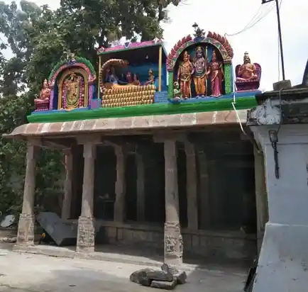 Arulmigu Lakshminasimma Swamy Temple, Tindivanam - 604001 அருள்மிகு லட்சுமி நரசிம்மசுவாமி திருக்கோயில், திண்டிவனம் - 604001, Viluppuram - Ancient Temple Architecture and History Image 4