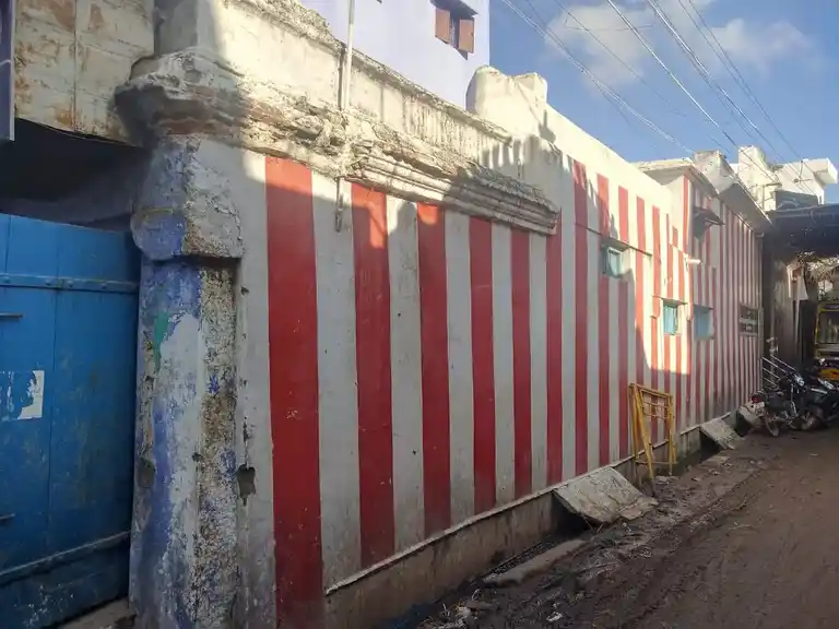 Arulmigu Laksmi Narasingaperumal Temple, Thrirunelveli Town - 620076 லட்சுமிநரசிங்கபெருமாள் திருக்கோயில், Thrirunelveli Town - 620076, Tirunelveli - Ancient Temple Architecture and History Image 3