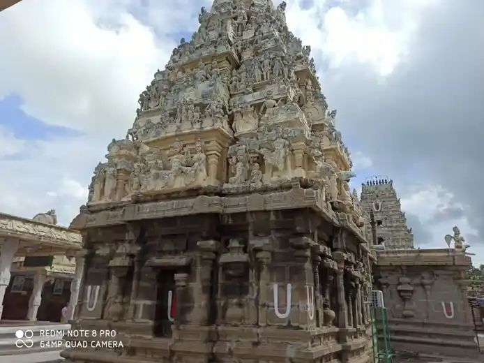 Arulmigu Lashmi Narashima Swamy Temple, Narasingapuram - 631402 அருள்மிகு லட்சுமி நரசிம்ம சுவாமி திருக்கோயில், நரசிங்கபுரம் - 631402, Tiruvallur - Ancient Temple Architecture and History Image 5