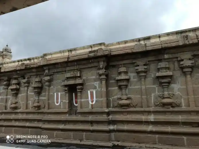 Arulmigu Lashmi Narashima Swamy Temple, Narasingapuram - 631402 அருள்மிகு லட்சுமி நரசிம்ம சுவாமி திருக்கோயில், நரசிங்கபுரம் - 631402, Tiruvallur - Ancient Temple Architecture and History Image 8