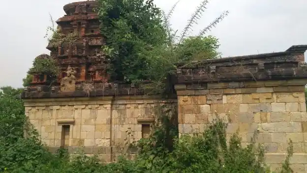 Arulmigu Lashminarasimmasami Temple, Sripuranthan, Ariyalur - 621701 Arulmigu Lashminarasimmasami Temple,  - 621701, Ariyalur - Ancient Temple Architecture and History Image 3