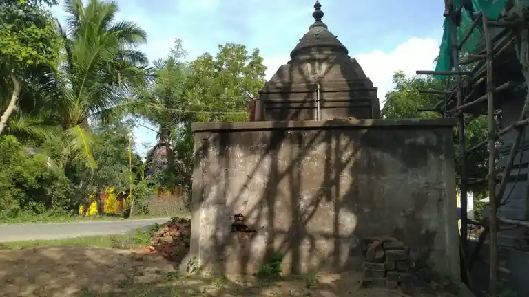 Arulmigu Lashminarayana Perumal Temple, Panchamadevi - 605105 Arulmigu Lashminarayana Perumal Temple, பஞ்சமாதேவி - 605105, Viluppuram - Ancient Temple Architecture and History Image 3