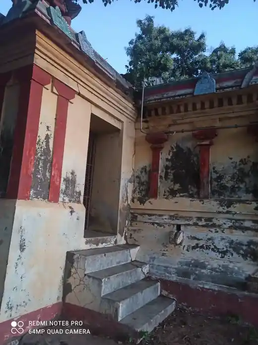 Arulmigu Lashmynarayanaperumal Temple, Sunganthidal, Thanjavur - 613001 அருள்மிகு லெட்சுமி நாராயண பெருமாள் திருக்கோயில், Sunganthidal, Thanjavur - 613001, Thanjavur - Ancient Temple Architecture and History Image 3