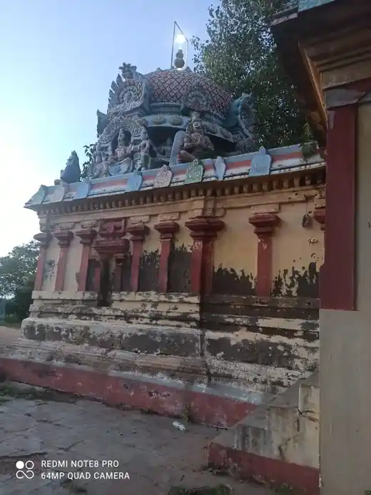 Arulmigu Lashmynarayanaperumal Temple, Sunganthidal, Thanjavur - 613001 அருள்மிகு லெட்சுமி நாராயண பெருமாள் திருக்கோயில், Sunganthidal, Thanjavur - 613001, Thanjavur - Ancient Temple Architecture and History Image 5