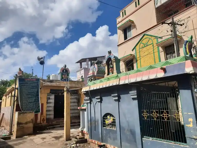 Arulmigu Latchmi Narayana Perumal Temple, Woraiyur, Thiruchirappalli - 620006 Arulmigu Latchmi Narayana Perumal Temple, Woraiyur, Thiruchirappalli - 620006, Thiruchirappalli - Ancient Temple Architecture and History Image 2