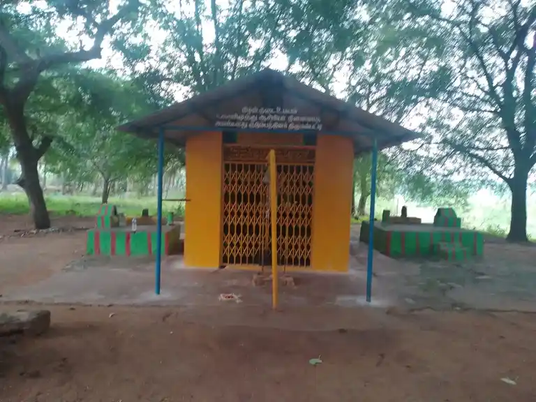 Arulmigu Lathikaarasamy And Durgai Amman Temple, Kannivadi - 624705 அருள்மிகு லத்திகாரசாமி திருக்கோயில், Kannivadi - 624705, Dindigul - Ancient Temple Architecture and History Image 3