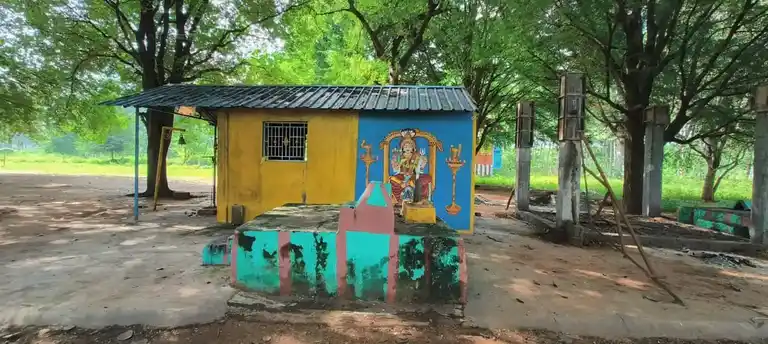 Arulmigu Lathikaarasamy And Durgai Amman Temple, Kannivadi - 624705 அருள்மிகு லத்திகாரசாமி திருக்கோயில், Kannivadi - 624705, Dindigul - Ancient Temple Architecture and History Image 4