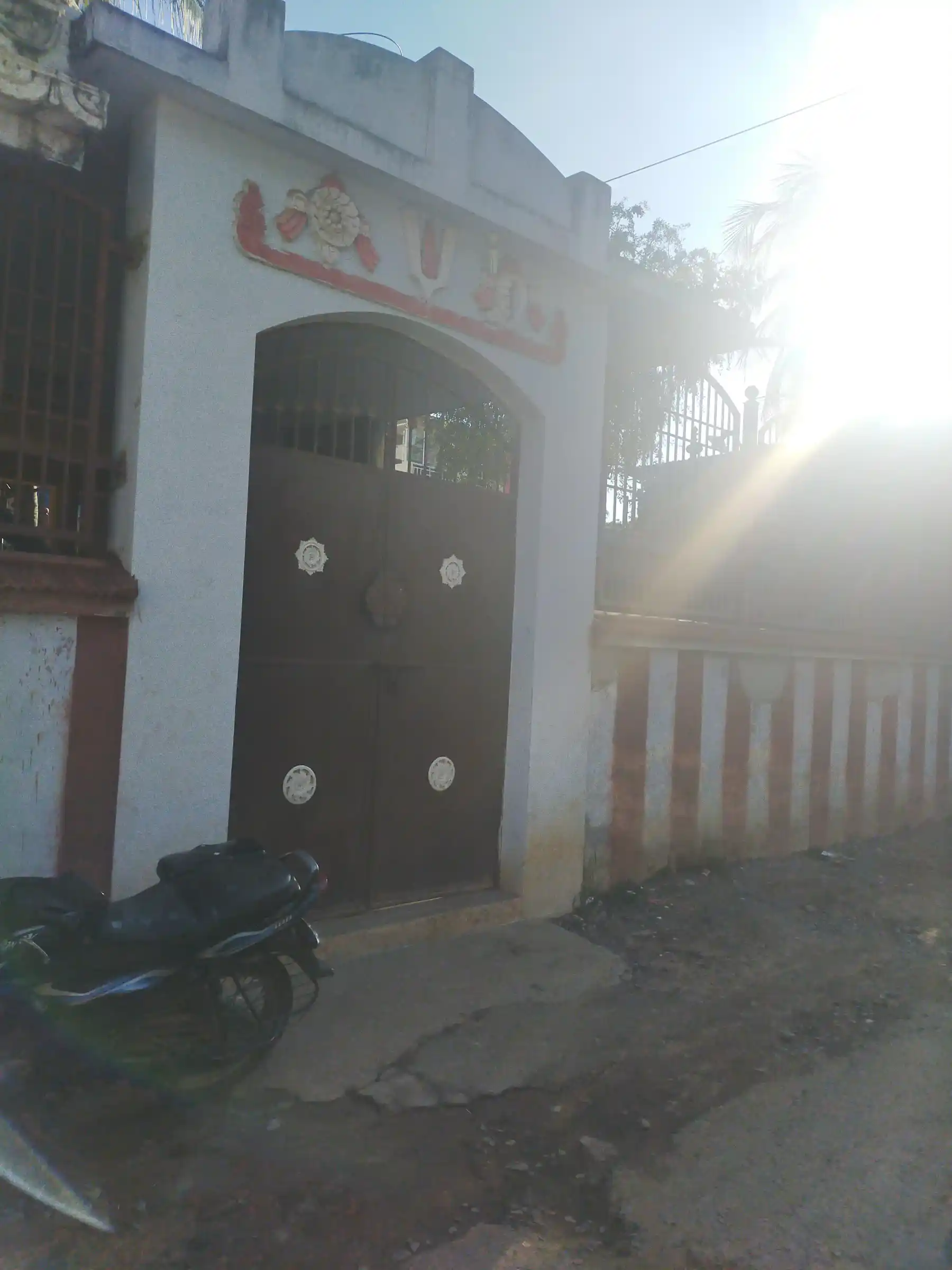 Arulmigu Lekshmi Narayanaperumal Temple, Vadiveeswaram, Nagercoil - 627002 அருள்மிகு லட்சுமி நாராயணப்பெருமாள் திருக்கோயில், Vadiveeswaram, Nagercoil - 627002, Kanyakumari - Ancient Temple Architecture and History Image 3