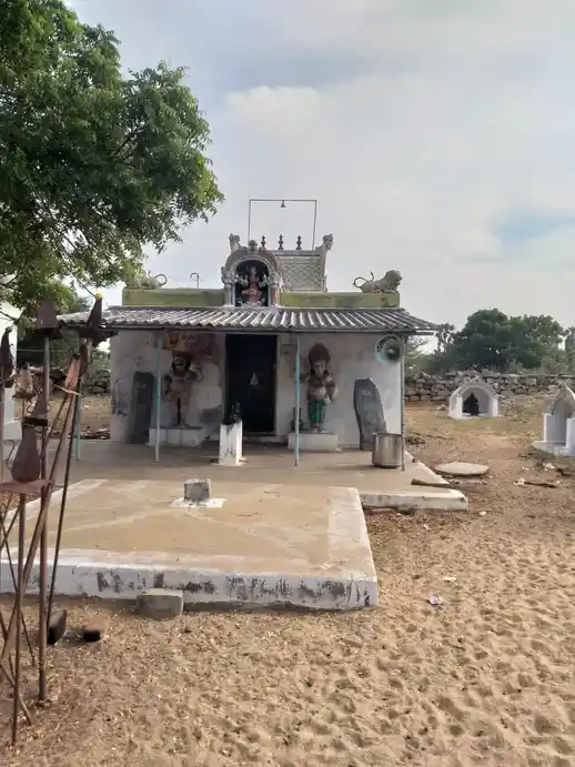 Arulmigu Maakaaliyamman Temple, Puthambur - 639003