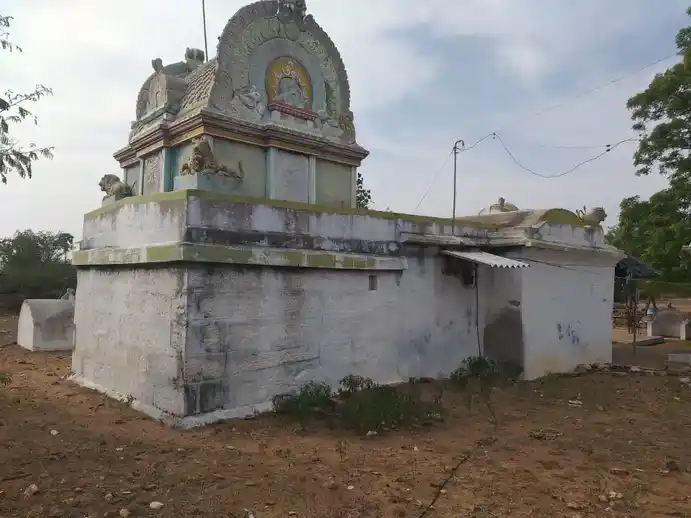 Arulmigu Maakaaliyamman Temple, Puthambur - 639003 அருள்மிகு மாகாளியம்மன் திருக்கோயில், Puthambur - 639003, Karur - Ancient Temple Architecture and History Image 7