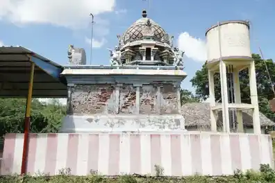 Arulmigu Maalaitta Ayyanar Temple, Anjaarvaarthalai, Anjaarvaarthalai - 609801 அருள்மிகு மாலையிட்ட அய்யனார் திருக்கோயில், அஞ்சாறுவாய்த்தலை - 609801, Mayiladuthurai - Ancient Temple Architecture and History Image 4