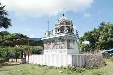 Arulmigu Maalaitta Ayyanar Temple, Anjaarvaarthalai, Anjaarvaarthalai - 609801 அருள்மிகு மாலையிட்ட அய்யனார் திருக்கோயில், அஞ்சாறுவாய்த்தலை - 609801, Mayiladuthurai - Ancient Temple Architecture and History Image 7