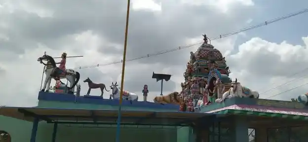 Arulmigu Maari Amman Temple, Vellakattupatty, Piranthagam - 637406 அருள்மிகு மாரியம்மன் திருக்கோயில், வெள்ளக்காட்டுப்பட்டி, பிராந்தகம் - 637406, Namakkal - Ancient Temple Architecture and History Image 2